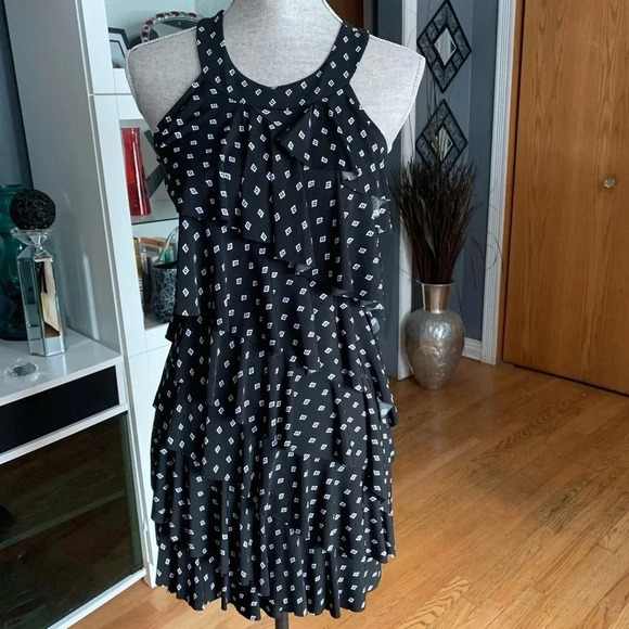 White House Black Market Dresses & Skirts - WHBM | Diamond Print Tiered Ruffle Dress